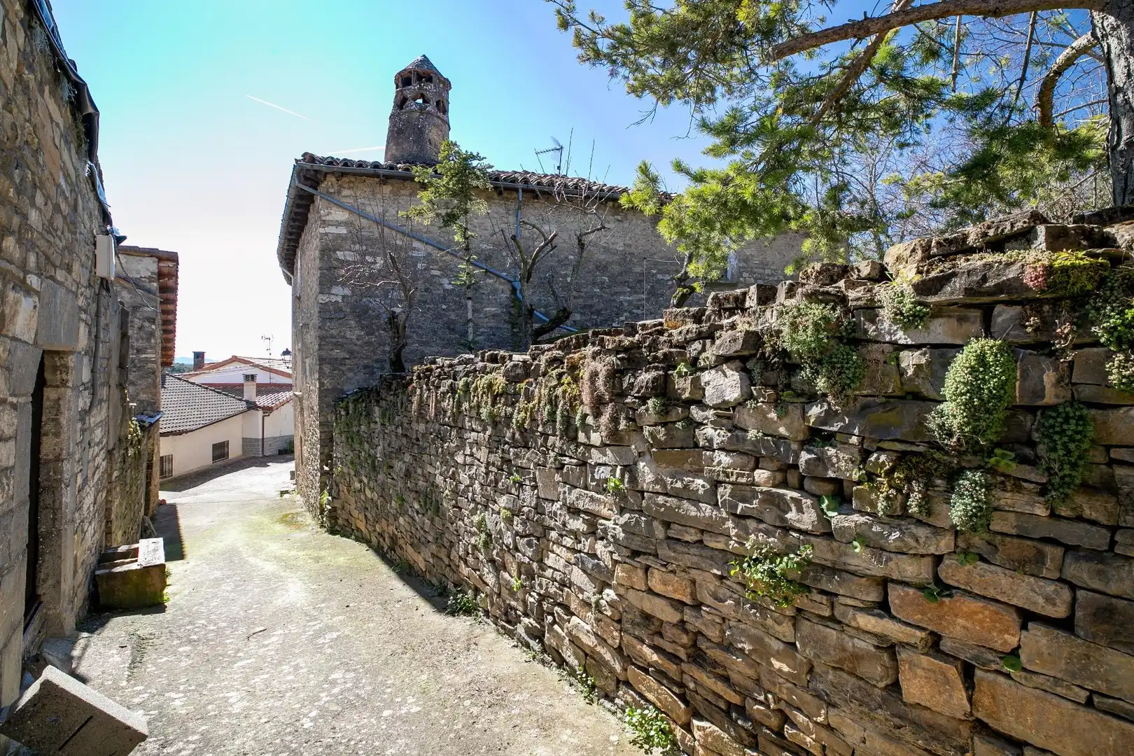 Vista exterior de Casa o chalet en venta en Canal de Berdún con Jardín privado y Balcón