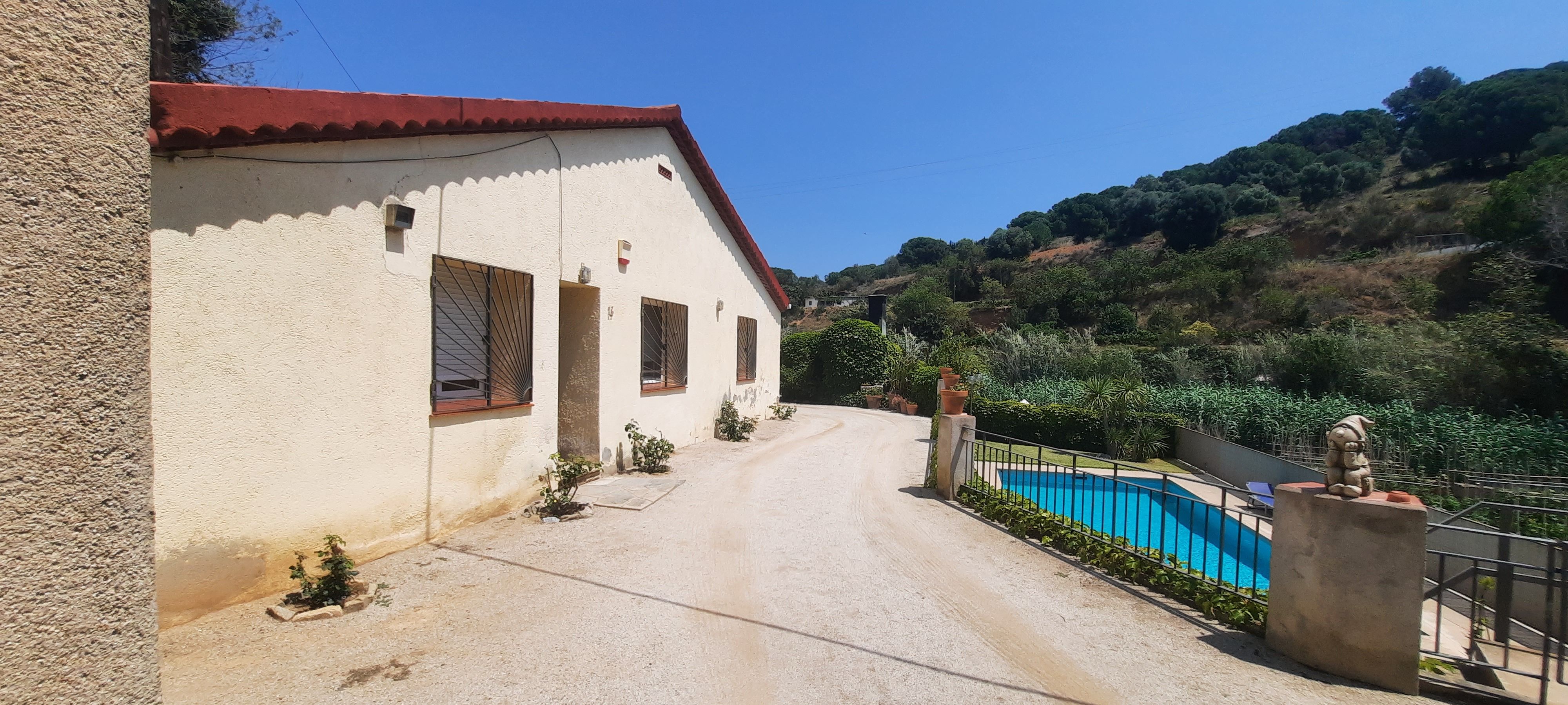 Vista exterior de Casa o chalet en venta en Tiana con Piscina