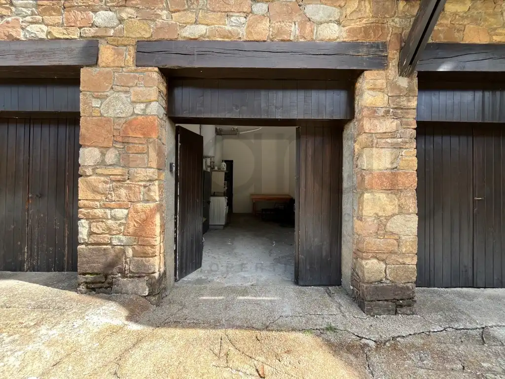 Apartamento en venta en Naut Aran