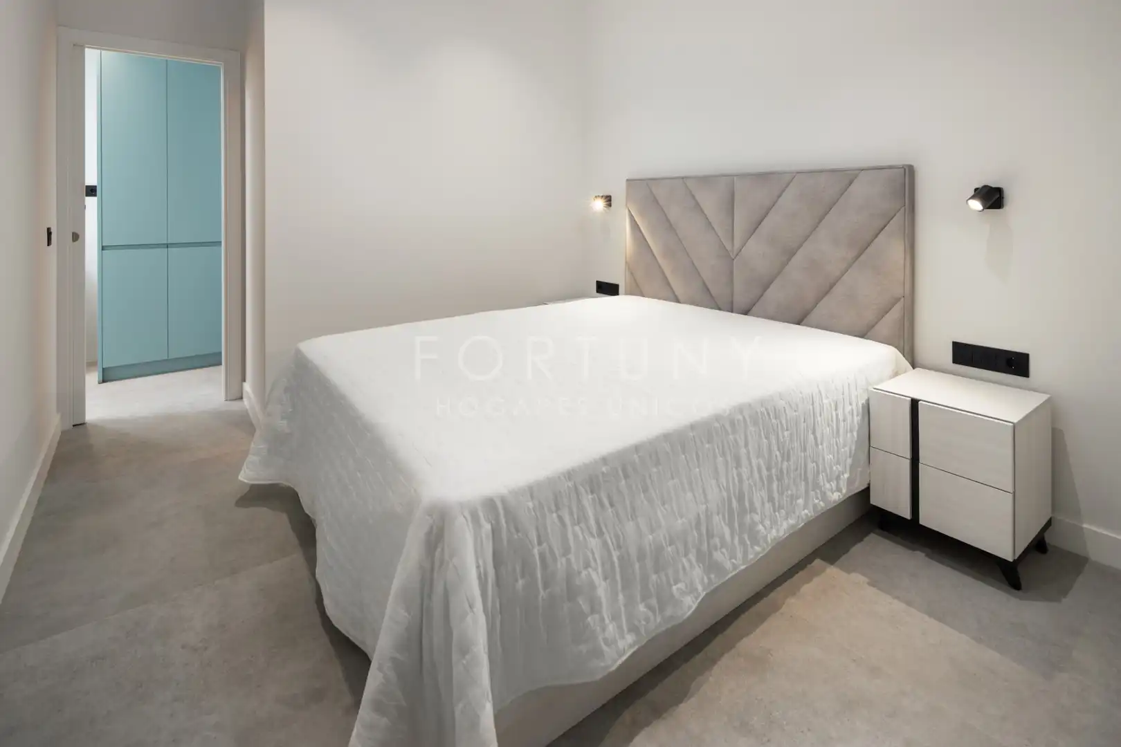 Habitación de Estudio en venta en Málaga con Aire acondicionado y Amueblado