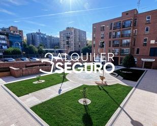 Exterior view of Flat to rent in  Madrid Capital  with Heating, Terrace and Storage room