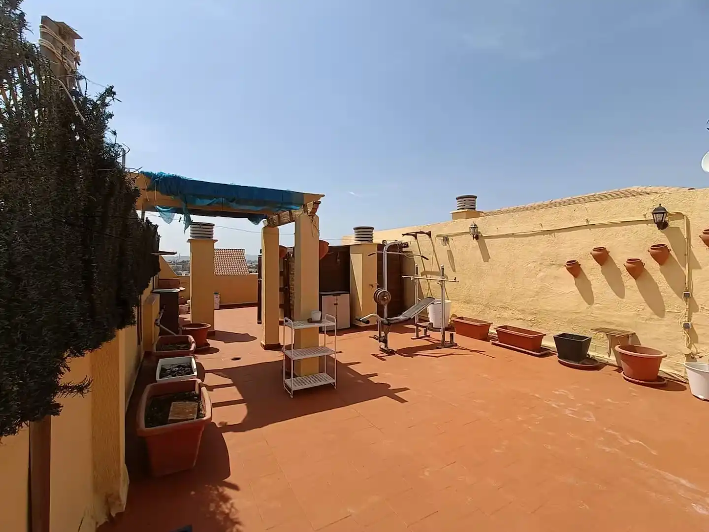 Terrassa de Àtic de lloguer en Fuengirola amb Aire condicionat, Jardí privat i Terrassa