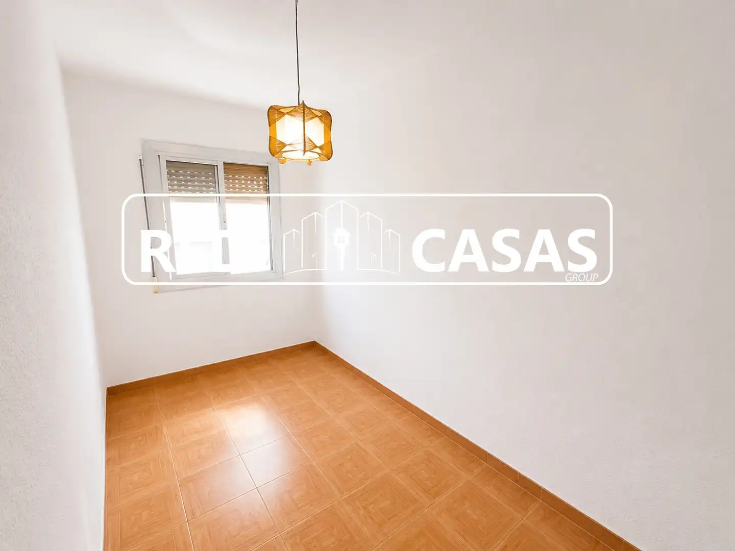 Flat for sale in L'Hospitalet de Llobregat  with Air Conditioner