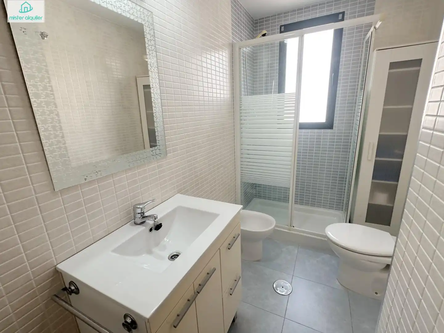Bathroom of Apartments for rent in El Campello  with Air Conditioner, Heating and Private garden