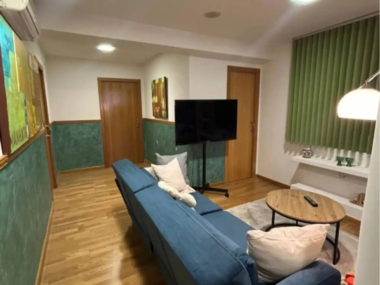 Sala d'estar de Pis en venda en Ourense Capital  amb Moblat i Balcó