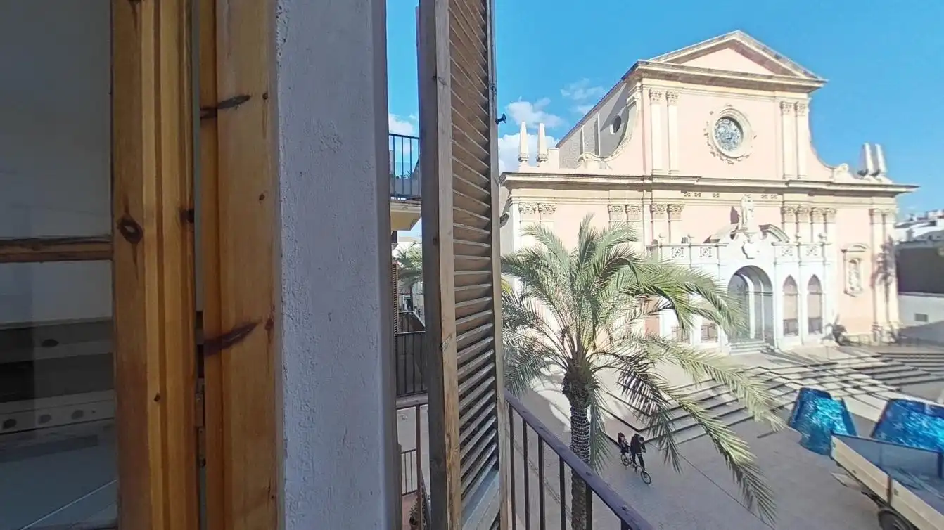 Vista exterior de Pis en venda en Vilanova i la Geltrú