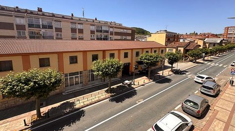 Foto 4 de Piso en venta en Avenida Reyes Catolicos, Briviesca, Burgos