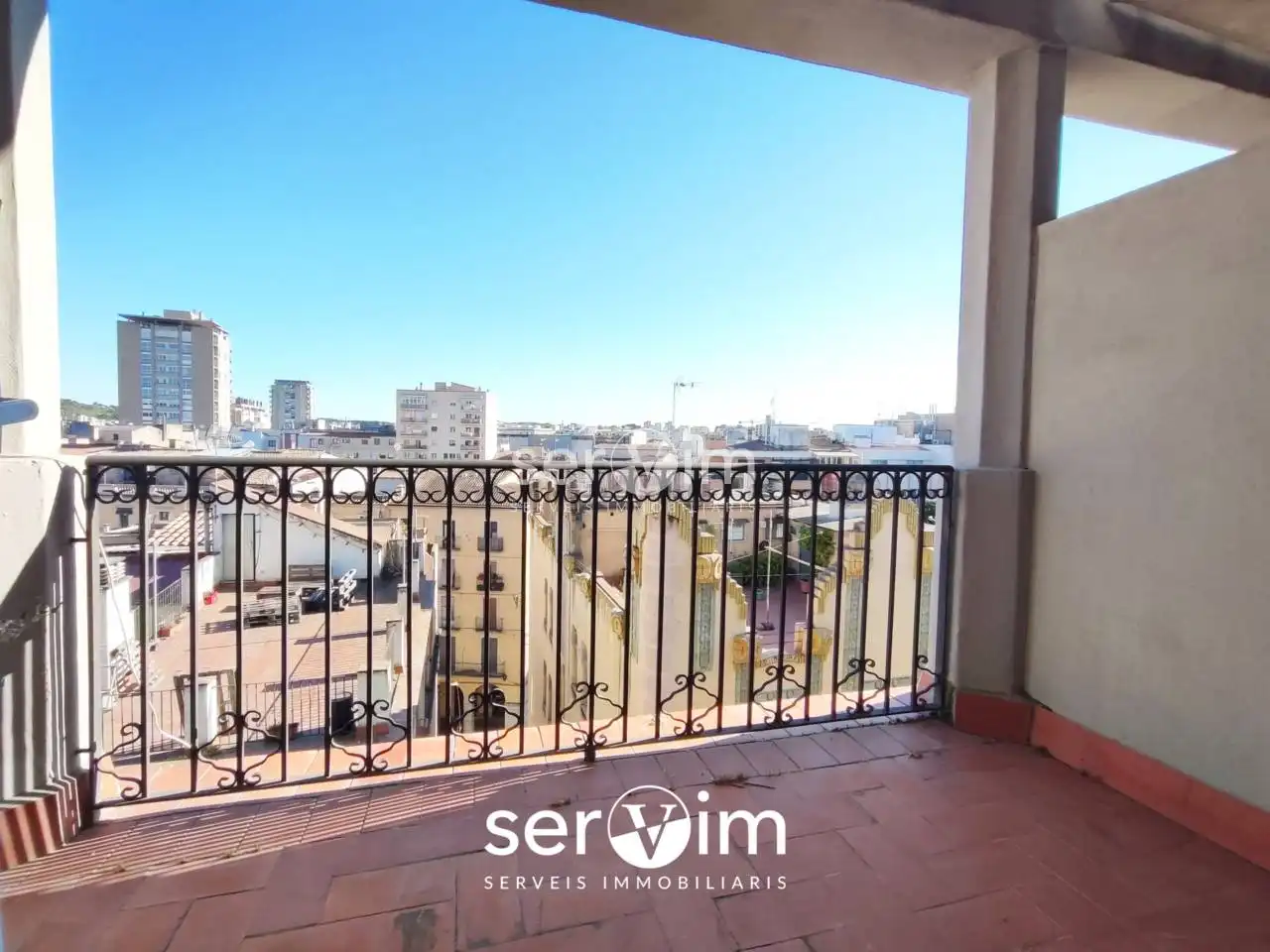 Bedroom of Flat for sale in Girona Capital  with Air Conditioner and Terrace