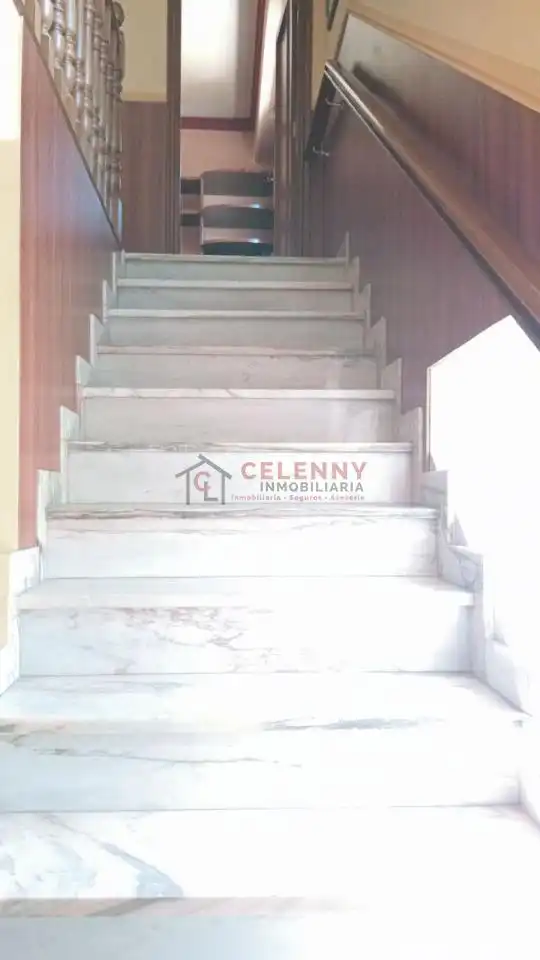 Casa o chalet en venta en San Cibrao das Viñas con Calefacción, Jardín privado y Terraza