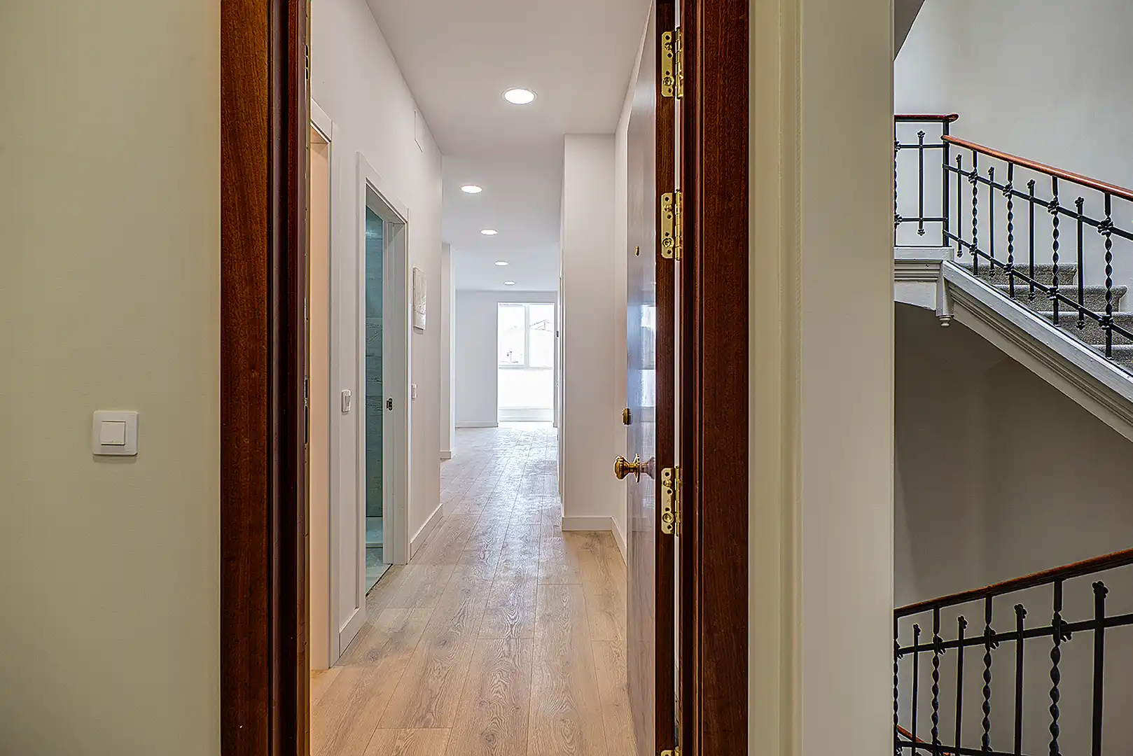 Piso con ascensor en venta en Plaça de Cots 11, imagen 2