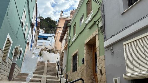 CASA ADOSADA EN EL CENTRO DE CULLERA