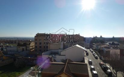 Vista exterior de Àtic en venda en Zamora Capital  amb Calefacció i Terrassa