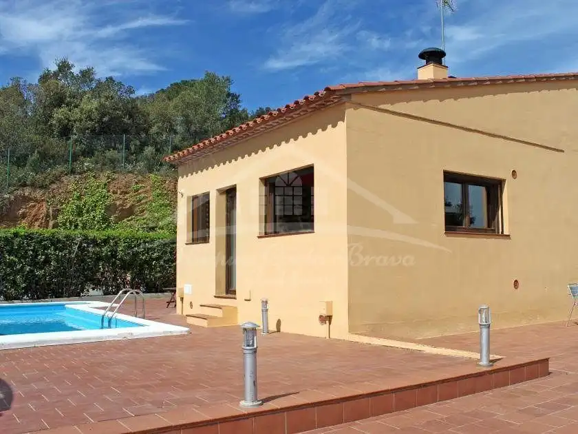 Vista exterior de Casa o chalet en venta en Begur con Calefacción, Jardín privado y Terraza