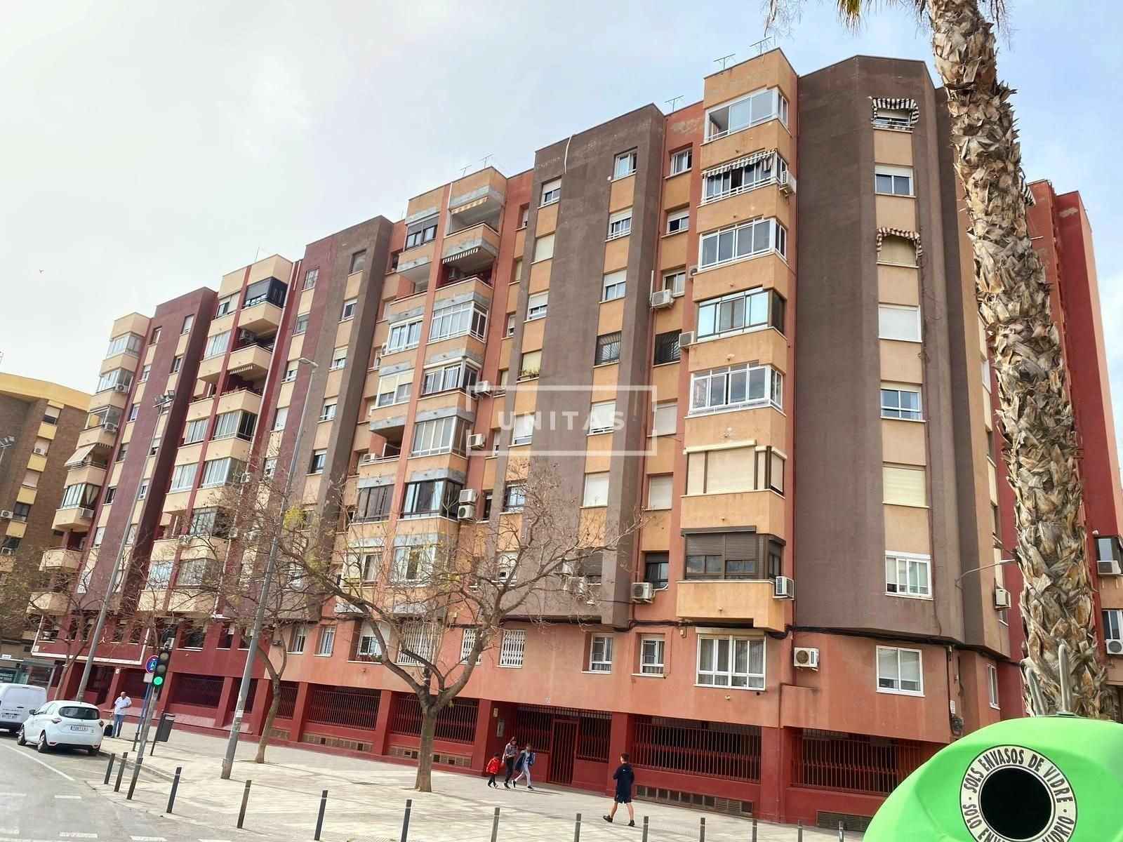 Vista exterior de Pis en venda en Alicante / Alacant amb Terrassa, Traster i Balcó