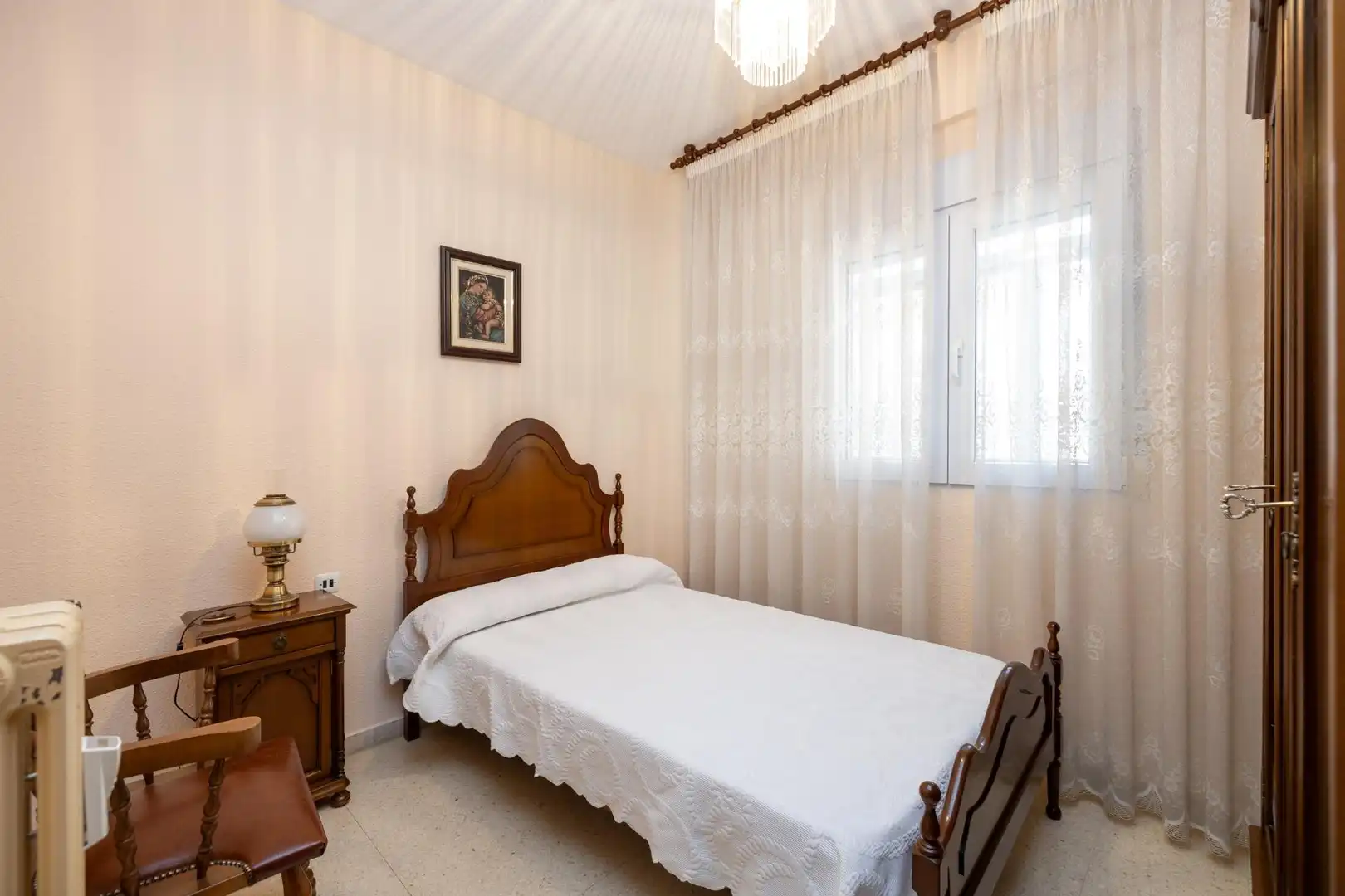 Schlafzimmer von Wohnung zum Verkauf in Granada mit Heizung und Balkon