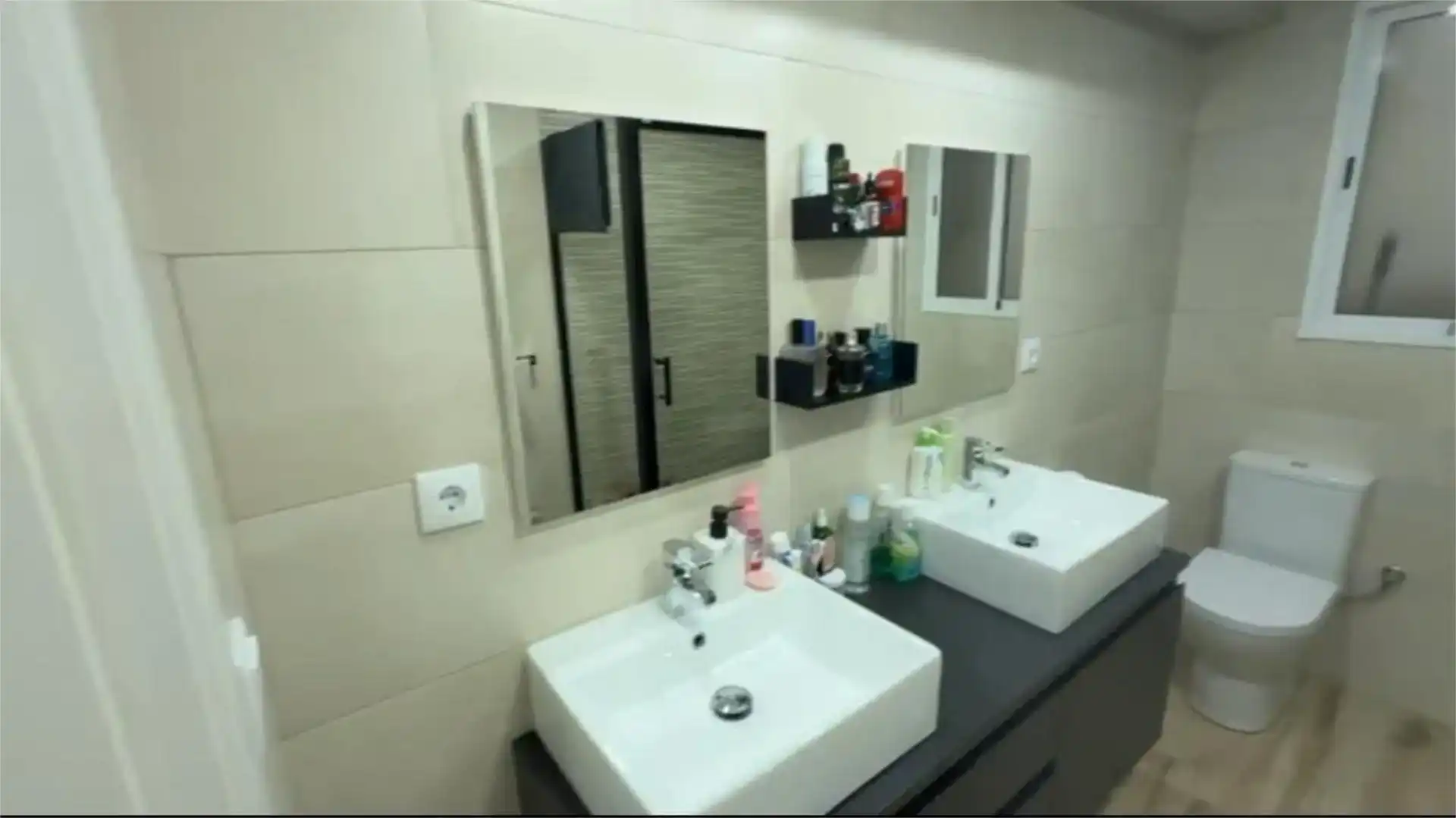 Bathroom of Flat for sale in Elda  with Air Conditioner and Balcony