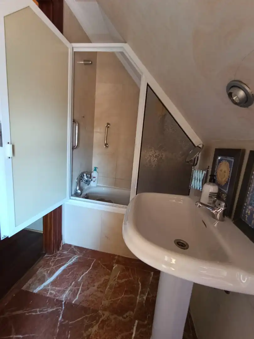 Baño de Apartamento en venta en Benavente con Calefacción, Parquet y Terraza