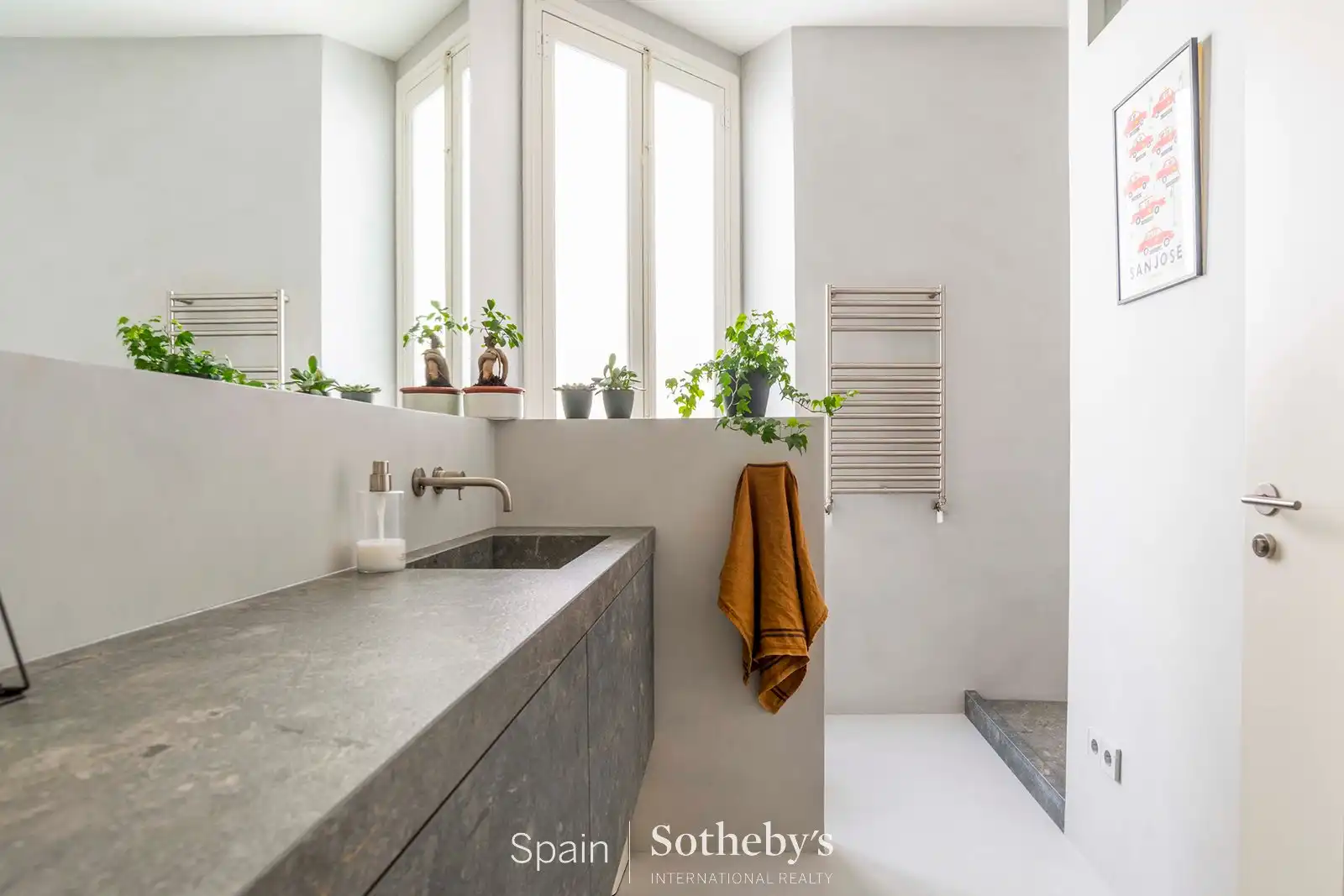 Baño de Apartamento en venta en Madrid con Aire acondicionado y Calefacción