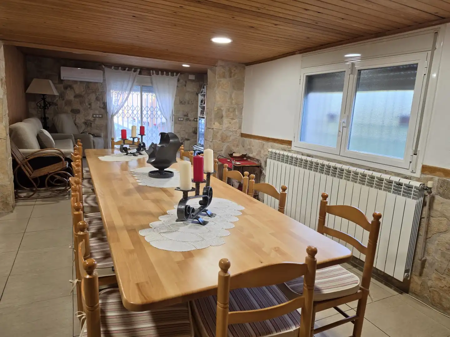 Comedor de Finca rústica en venta en Tàrrega con Aire acondicionado, Calefacción y Jardín privado