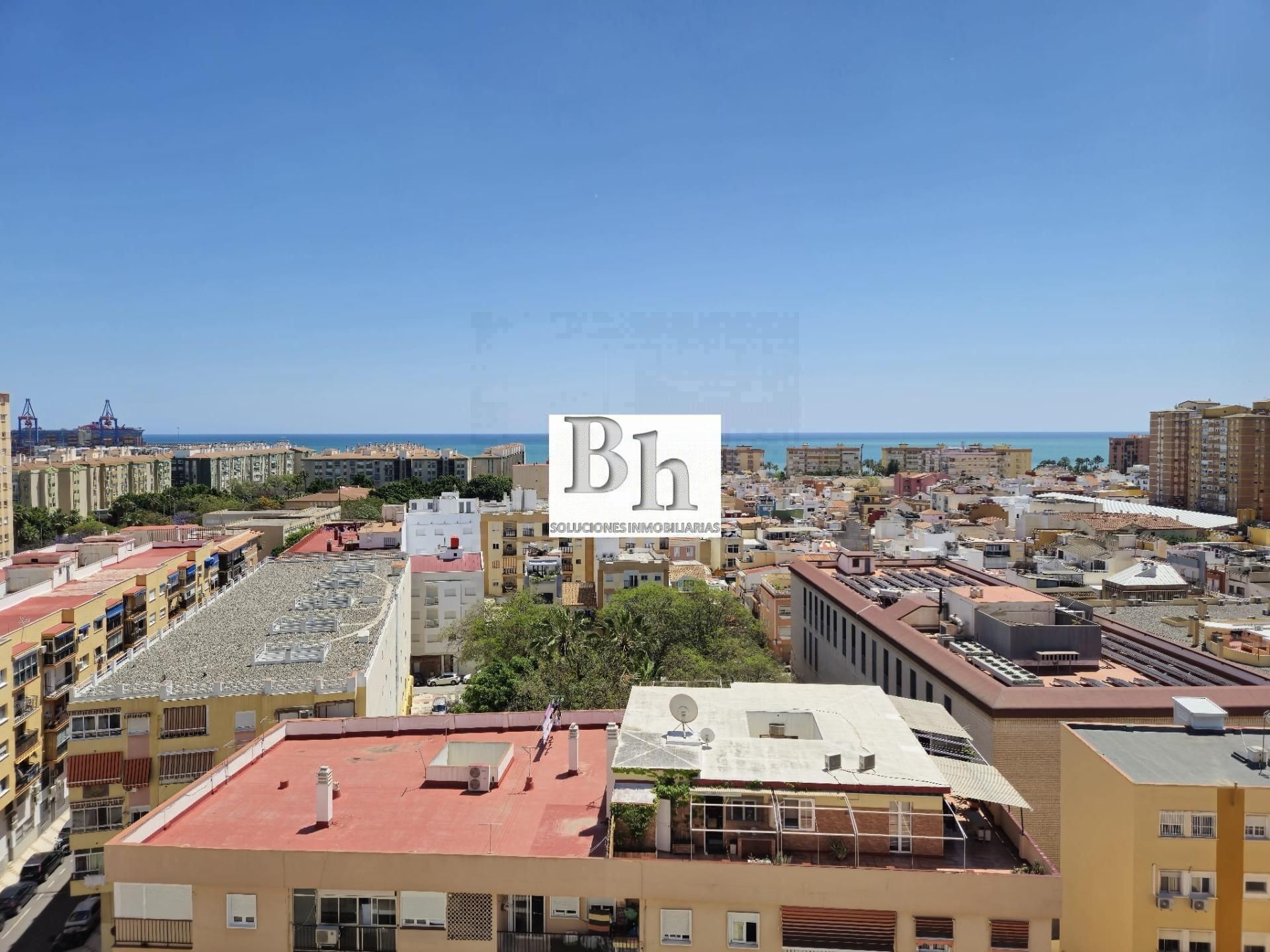 Vista exterior de Piso en venta en Málaga Capital con Aire acondicionado, Calefacción y Terraza
