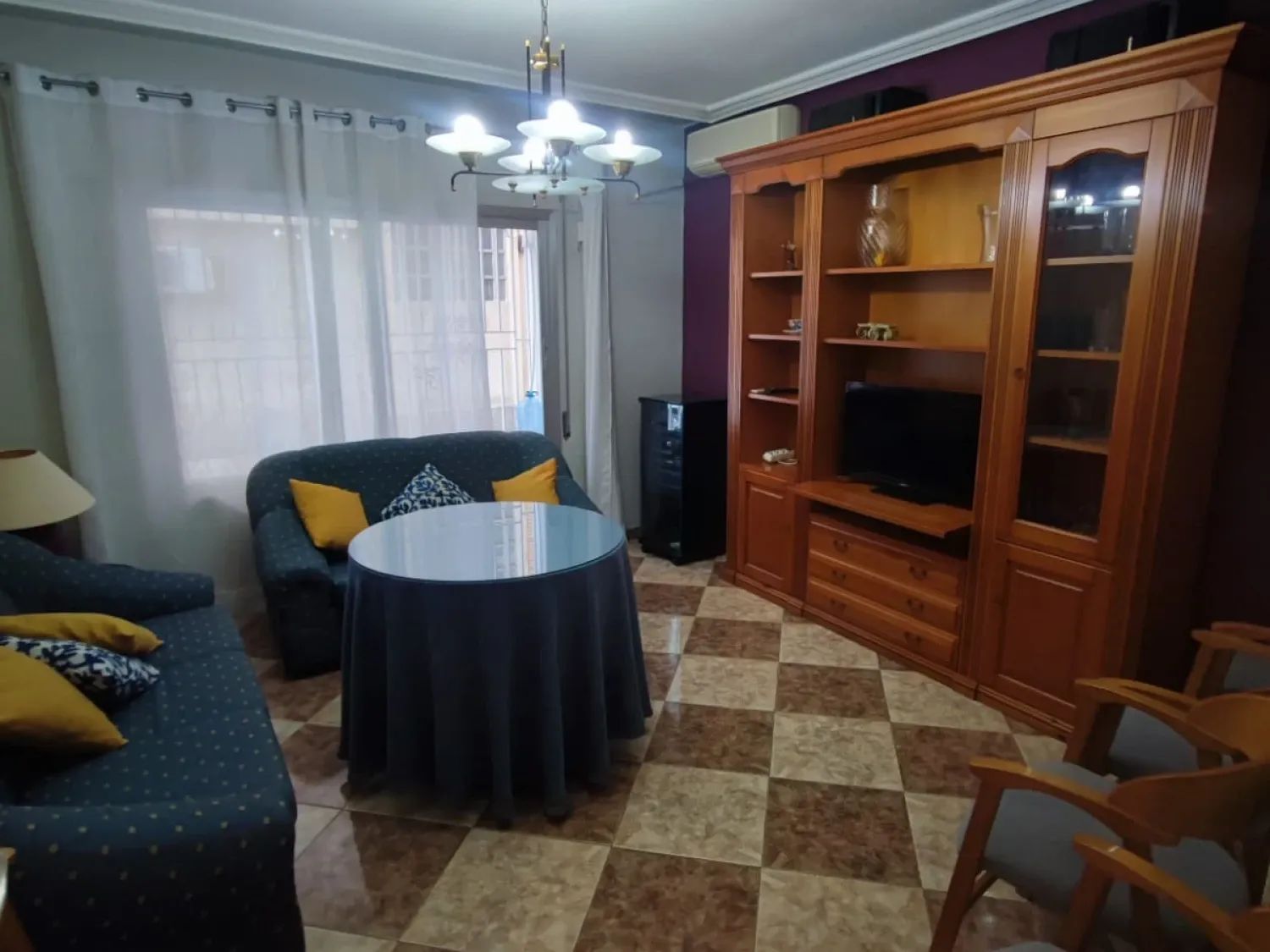 Sala de estar de Piso de alquiler en  Murcia Capital con Aire acondicionado, Amueblado y Lavadora