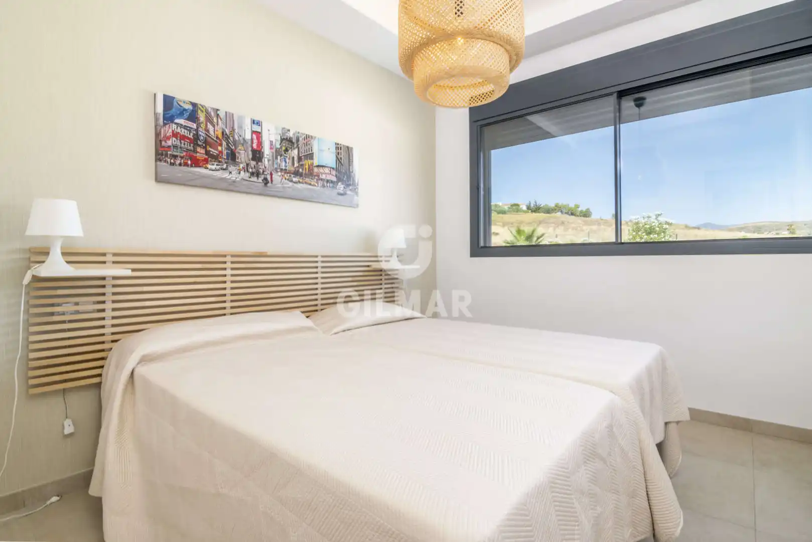 Dormitori de Apartament en venda en Estepona amb Calefacció, Traster i Piscina
