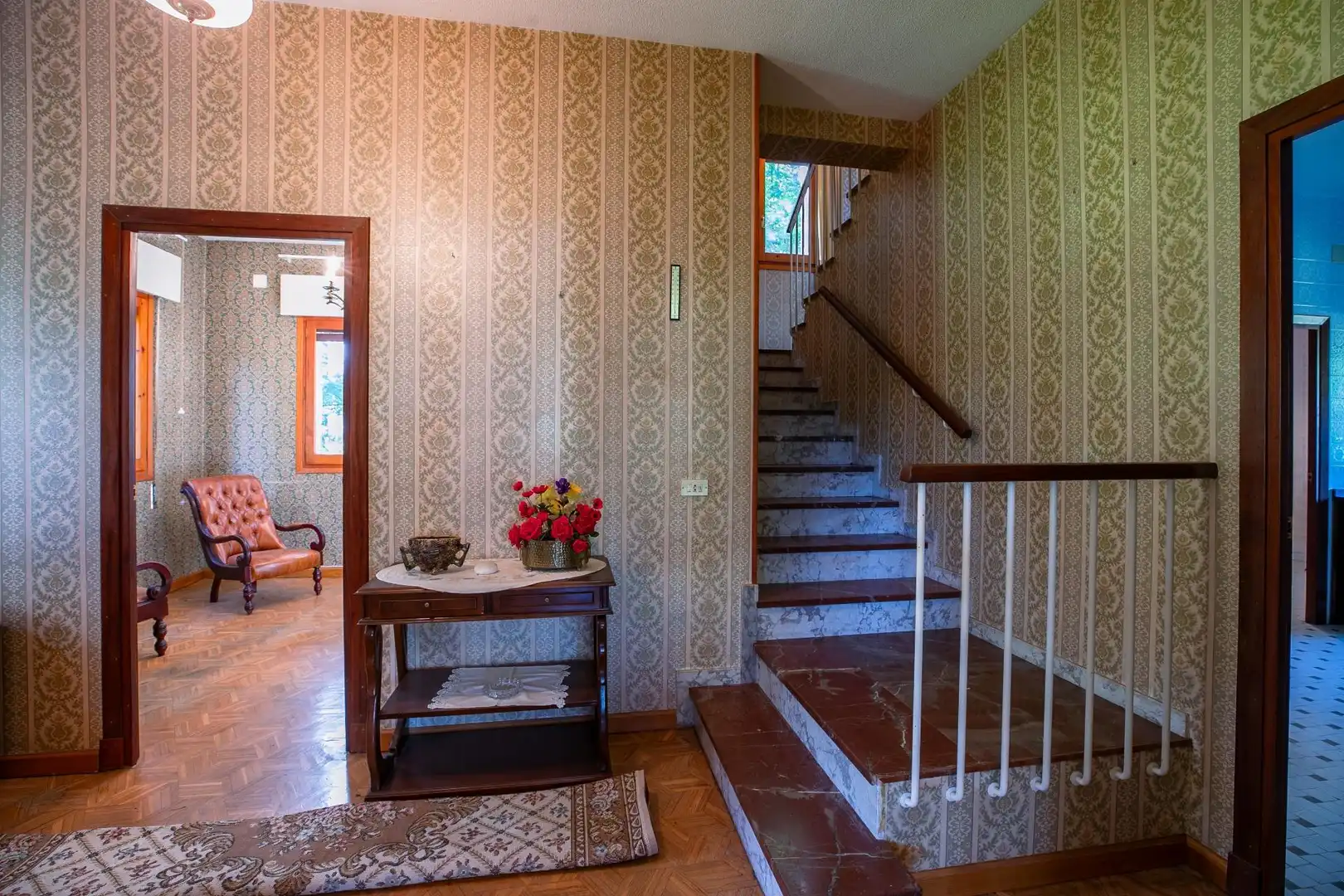 Country house zum Verkauf in Sabiñánigo mit Heizung, Privatgarten und Terrasse
