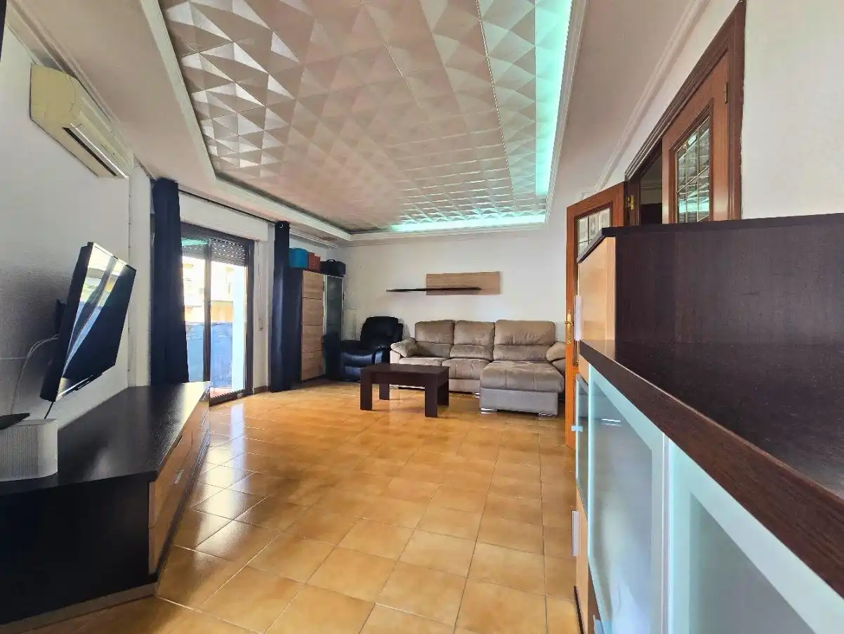 Flat with terrace for sale in Elche ciudad, imagen 2
