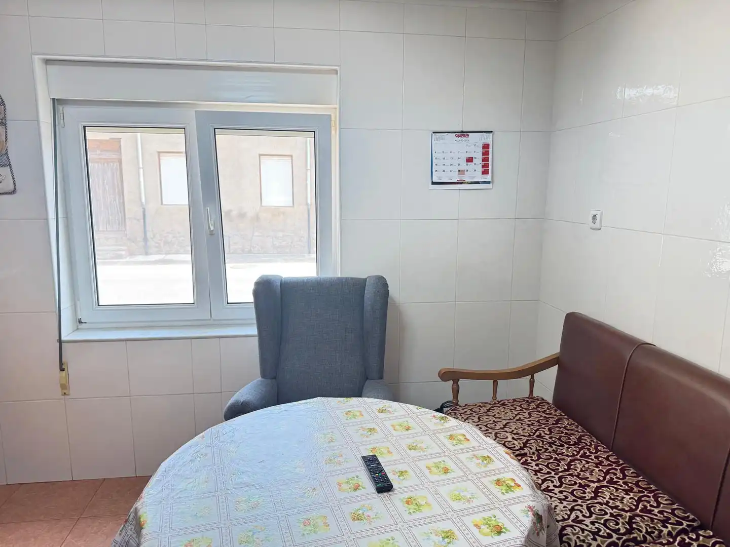 Dormitori de Casa o xalet en venda en Urdiales del Páramo amb Calefacció, Traster i Internet