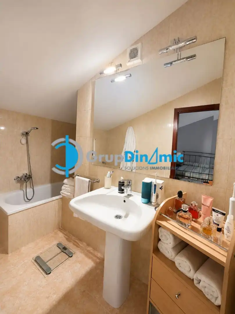 Bathroom of Duplexes for sale in Palamós  with Air Conditioner, Heating and Terrace