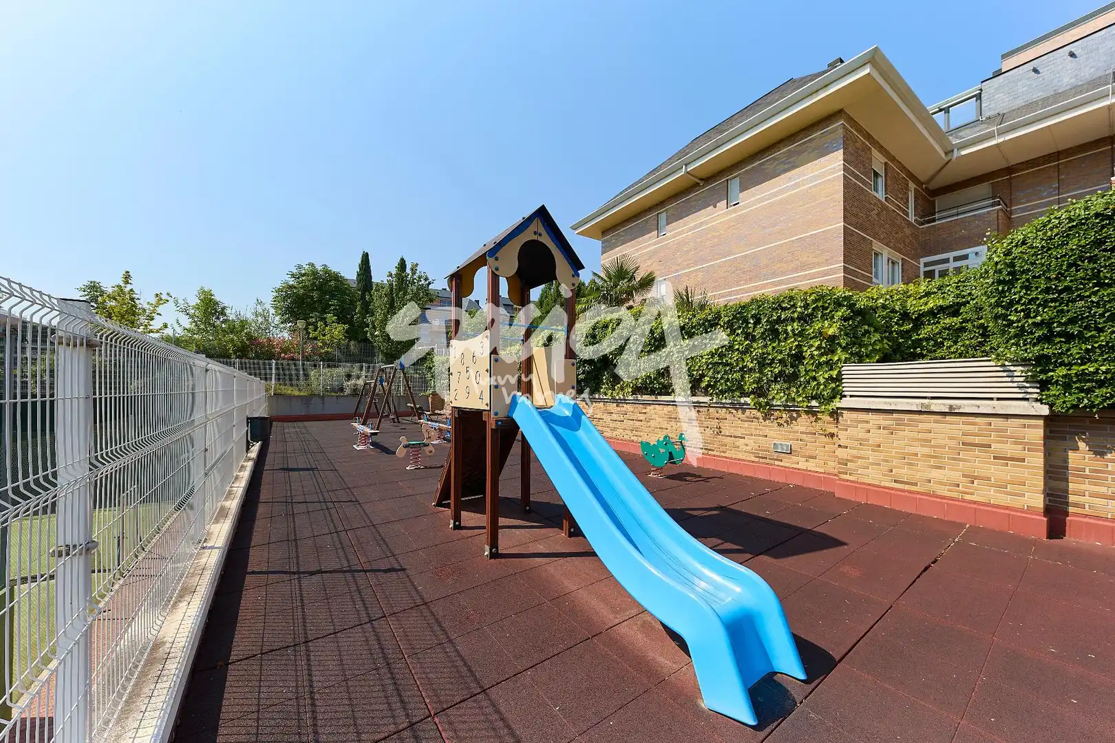 Terrasse von Dachboden zum Verkauf in Majadahonda mit Heizung, Terrasse und Abstellraum