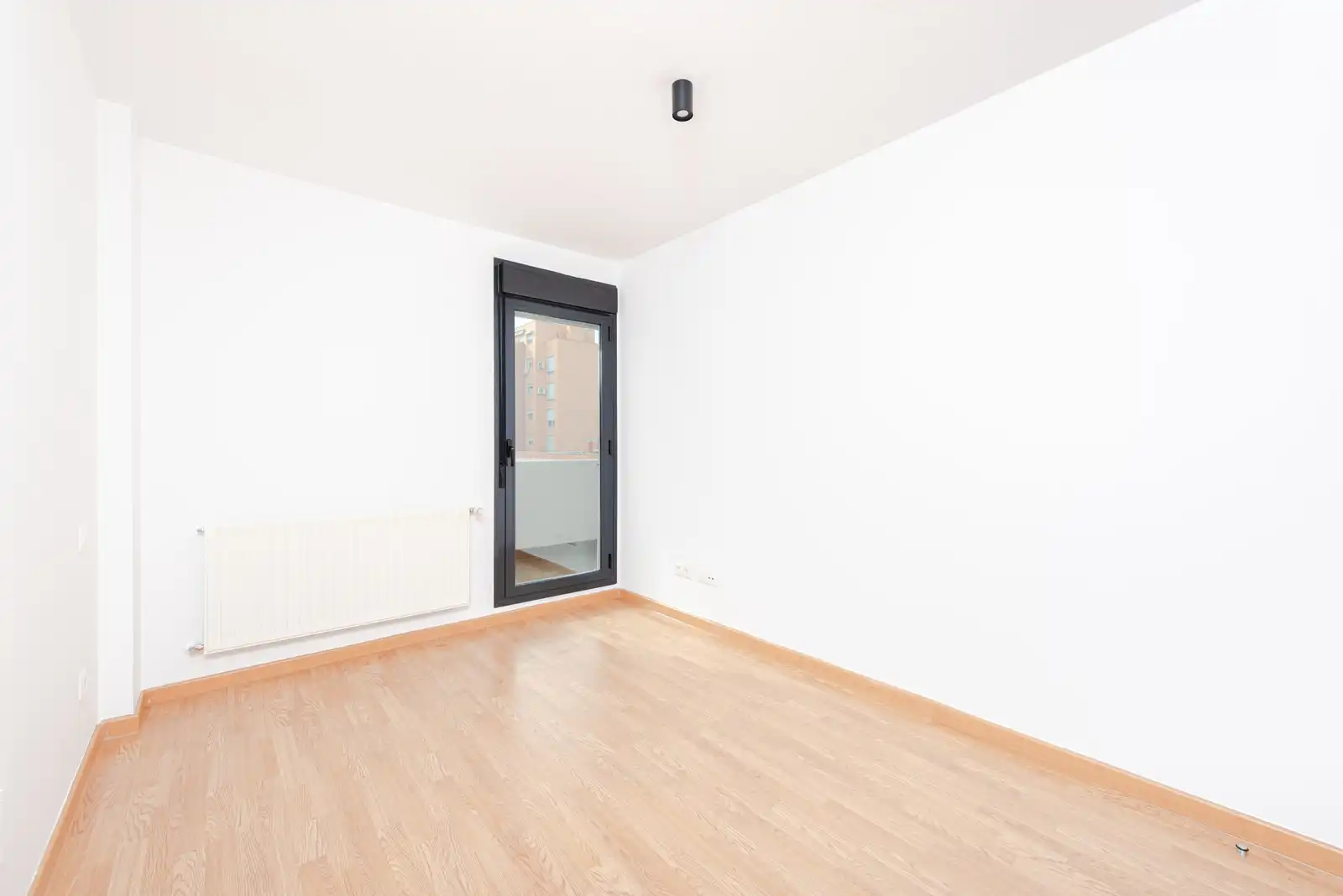 Bedroom of Flat for rent in Torrejón de Ardoz  with Parquet flooring, Terrace and Storage room