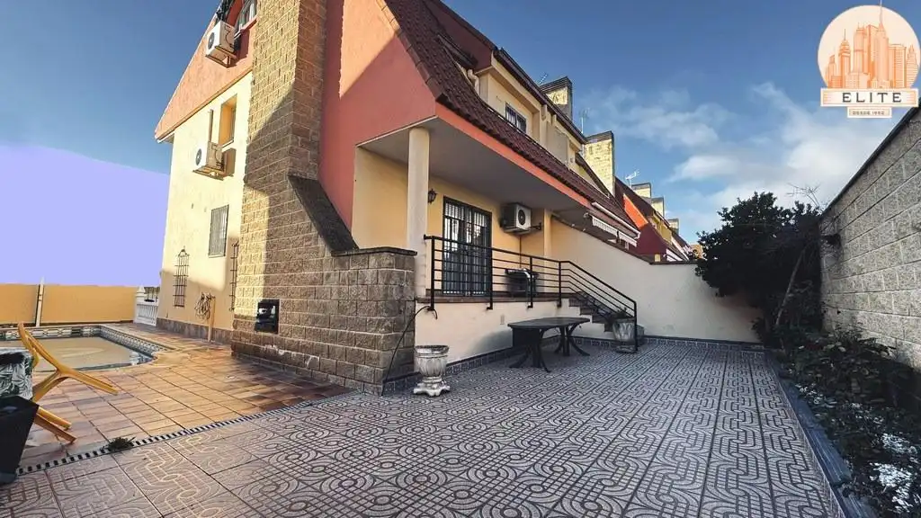 Terraza de Casa adosada en venta en Torrejón de la Calzada con Aire acondicionado, Calefacción y Jardín privado