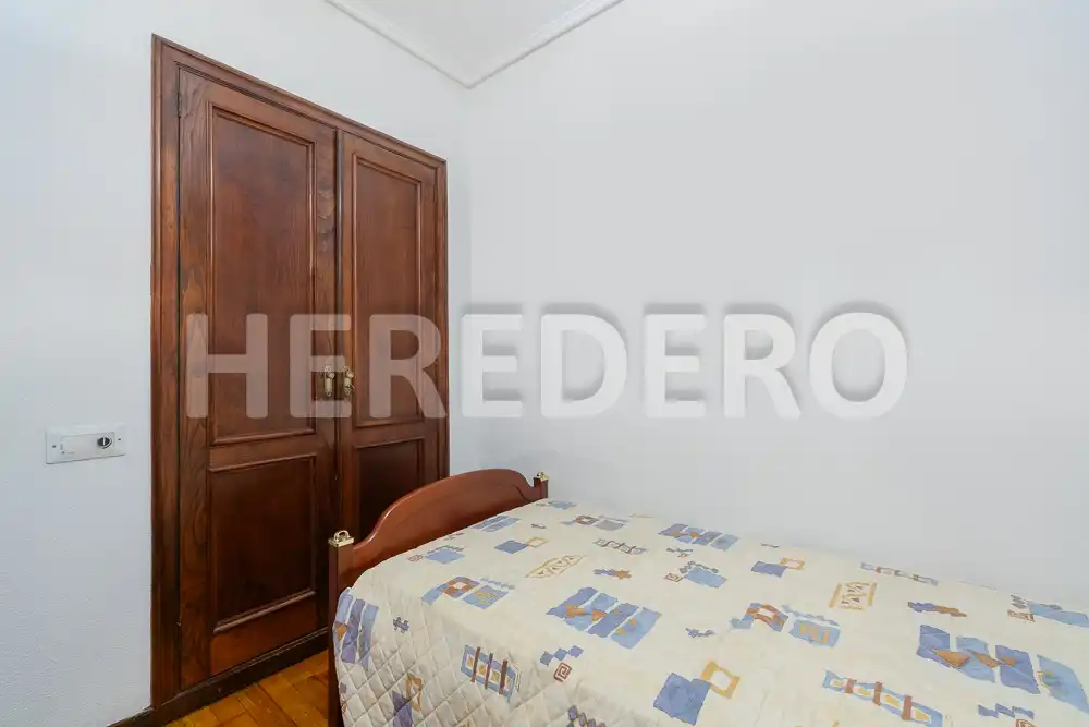 Bedroom of Flat for sale in Vigo   with Heating, Storage room and Balcony