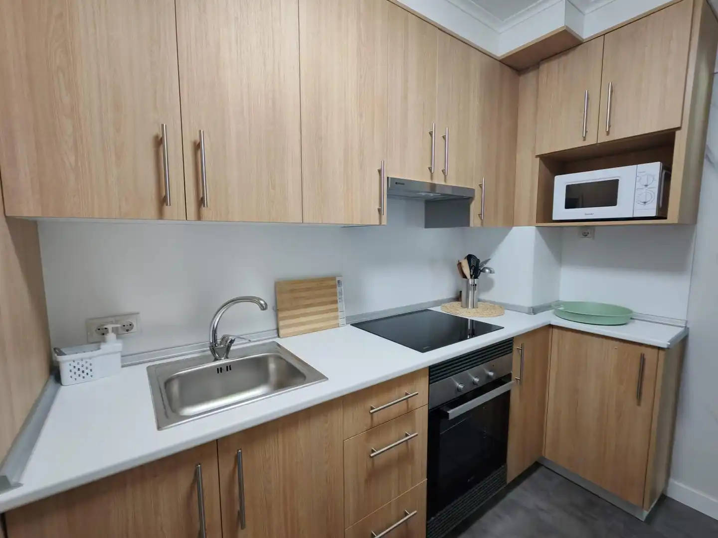 Kitchen of Flat for rent in Vigo   with Terrace, Furnished and Balcony