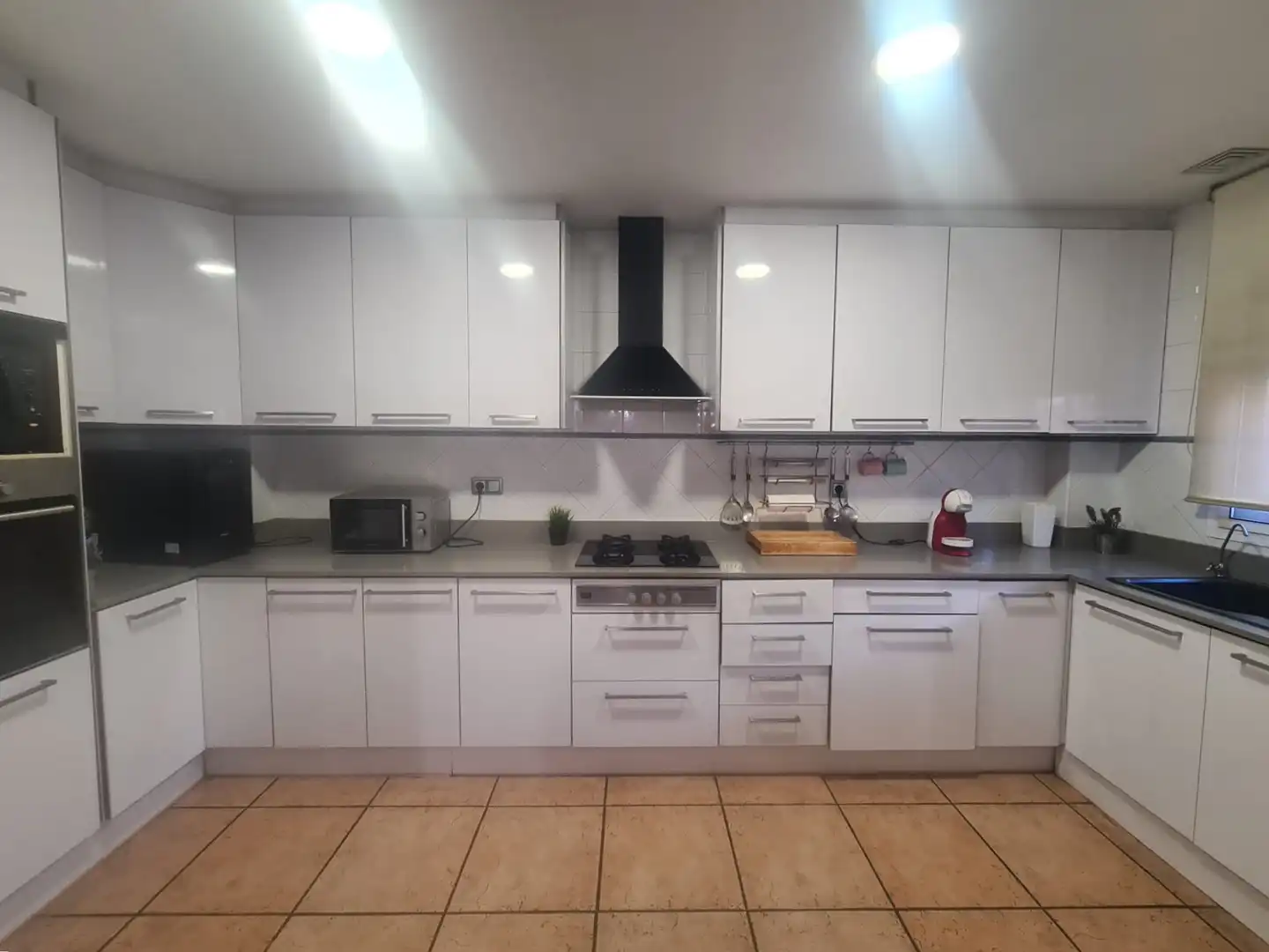 Cocina de Casa adosada en venta en Valencia con Aire acondicionado, Calefacción y Terraza