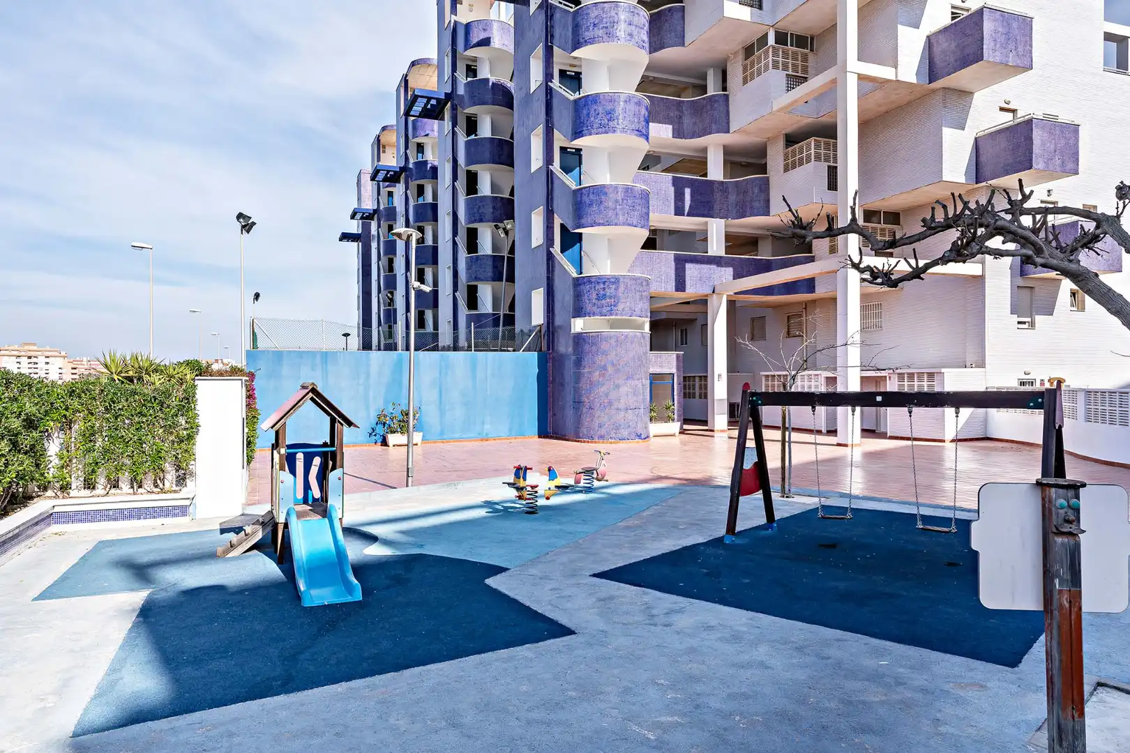 Exterior view of Duplexes for sale in Roquetas de Mar  with Terrace and Community pool