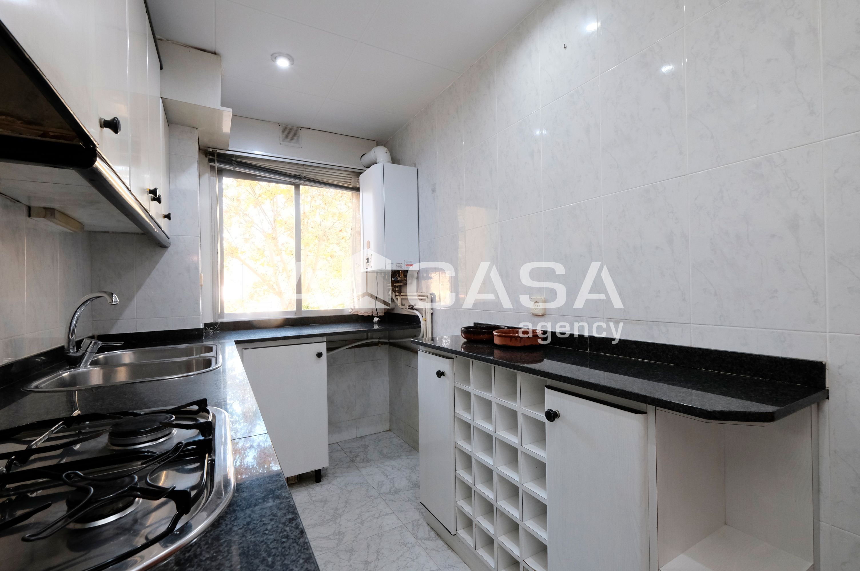 Kitchen of Flat for sale in  Barcelona Capital  with Heating