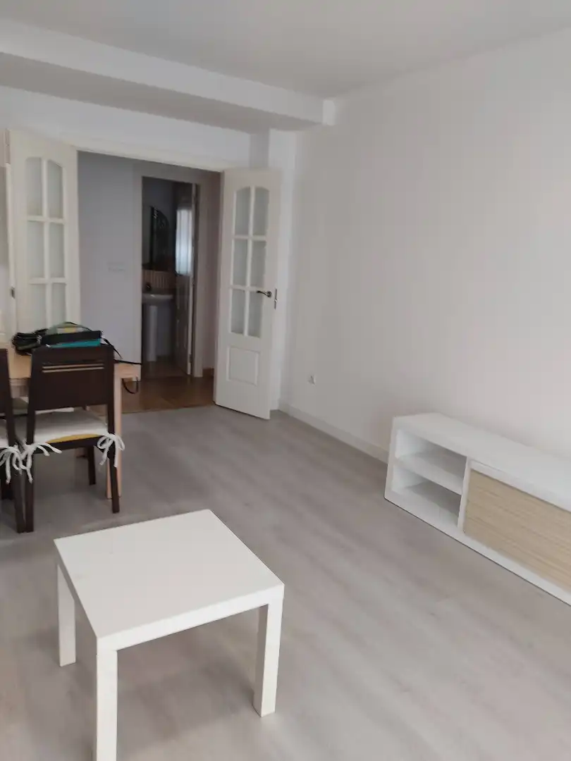 Sala d'estar de Pis en venda en Ocaña amb Calefacció, Jardí privat i Parquet