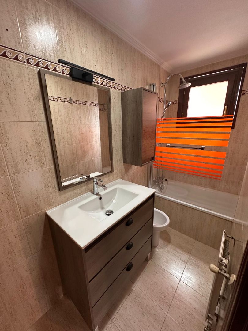 Flat for sale in Calle Jesús Castro, 5, Corredoría - La Carisa - Prado de La Vega