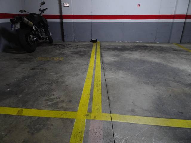 Garaje en Venta en Urbadiez - Entrepuentes