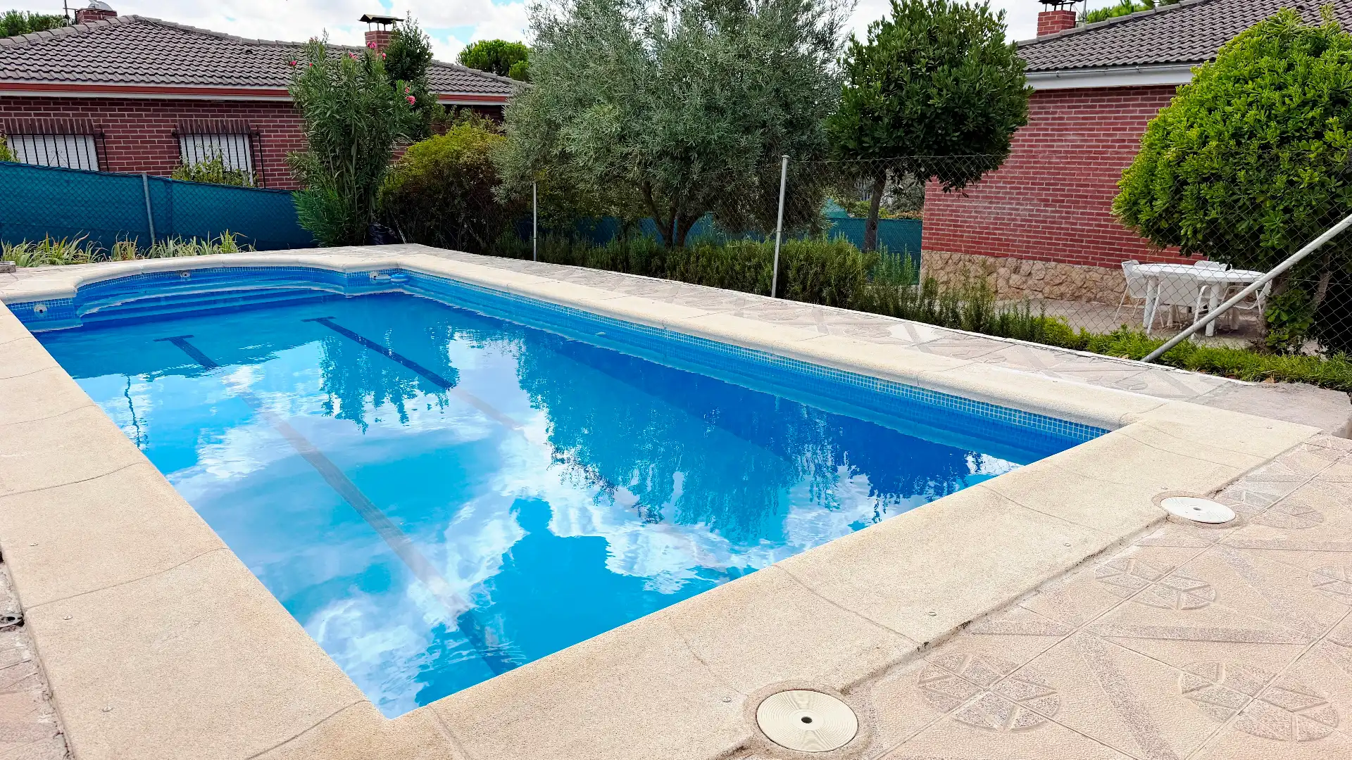 Piscina de Casa o chalet en venta en Santa Cruz del Retamar con Aire acondicionado, Calefacción y Jardín privado