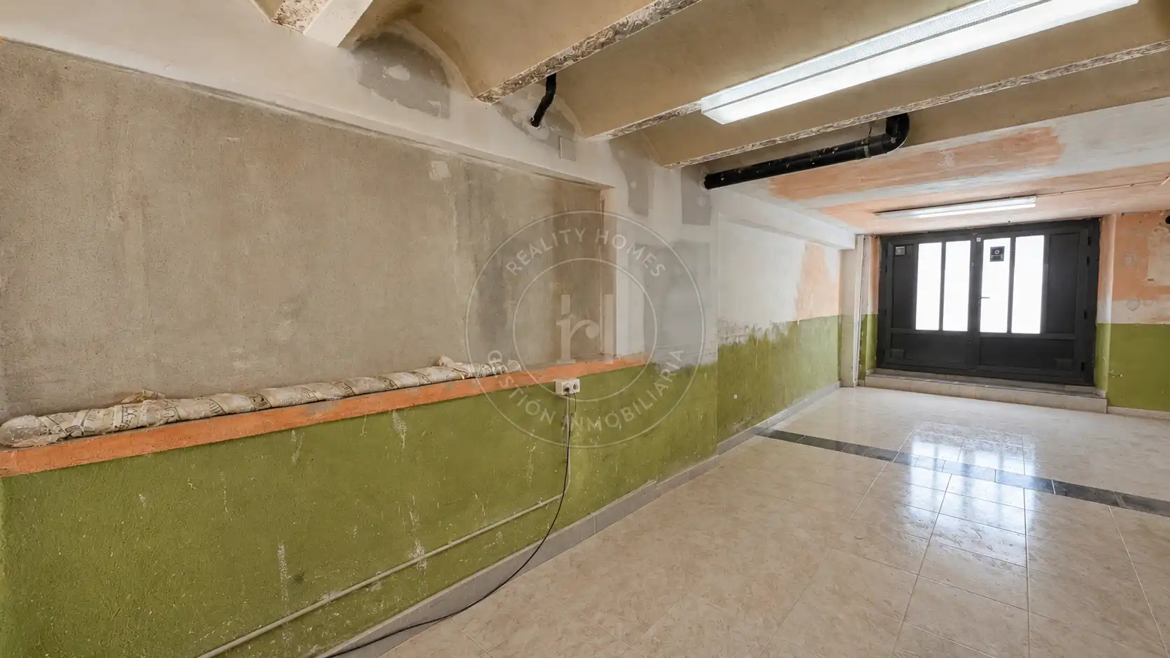 Edificio en venta en Vimbodí i Poblet