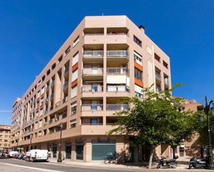 Vista exterior de Pis en venda en  Zaragoza Capital amb Calefacció, Terrassa i Traster