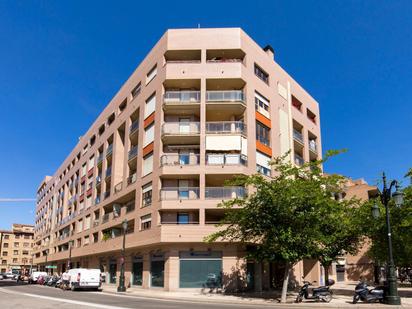 Vista exterior de Pis en venda en  Zaragoza Capital amb Calefacció, Terrassa i Traster