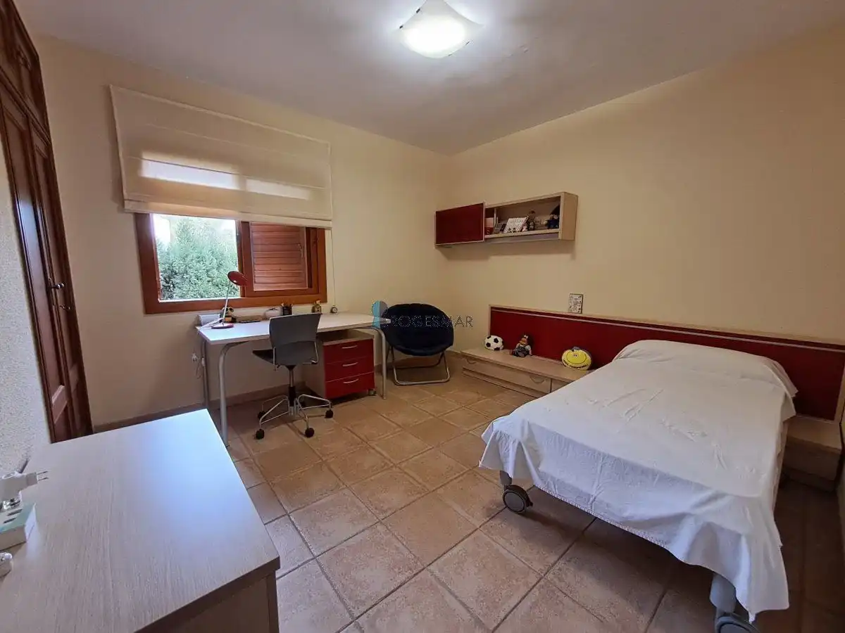 Habitación de Casa o chalet en venta en Benicasim / Benicàssim con Jardín privado, Terraza y Piscina