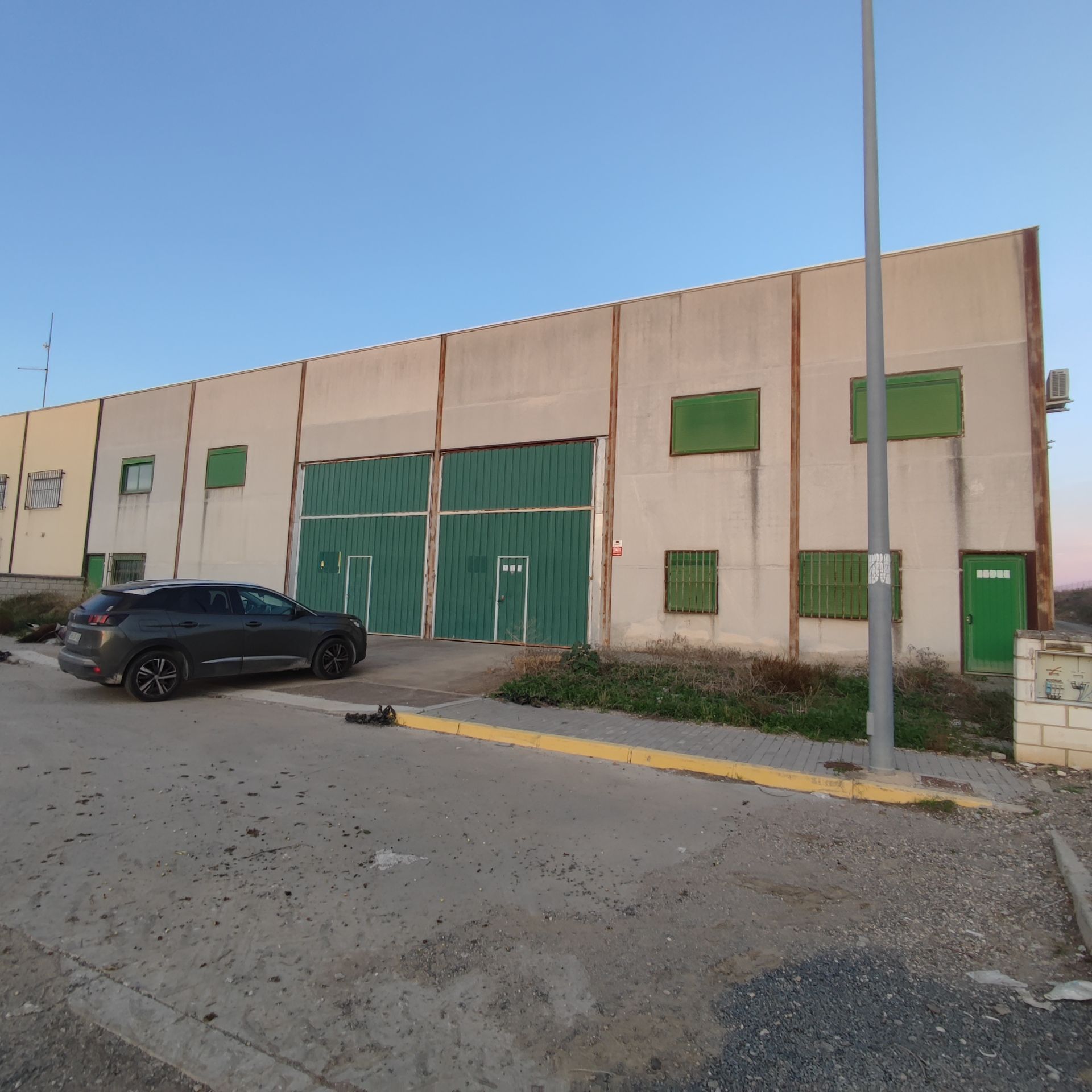 Vista exterior de Nau industrial en venda en Pedro Abad