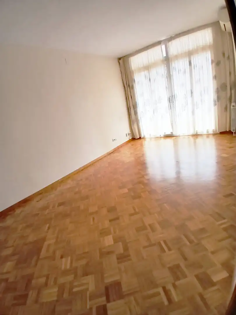 Wohnzimmer von Wohnung zum Verkauf in Barcelona mit Klimaanlage, Heizung und Parkett
