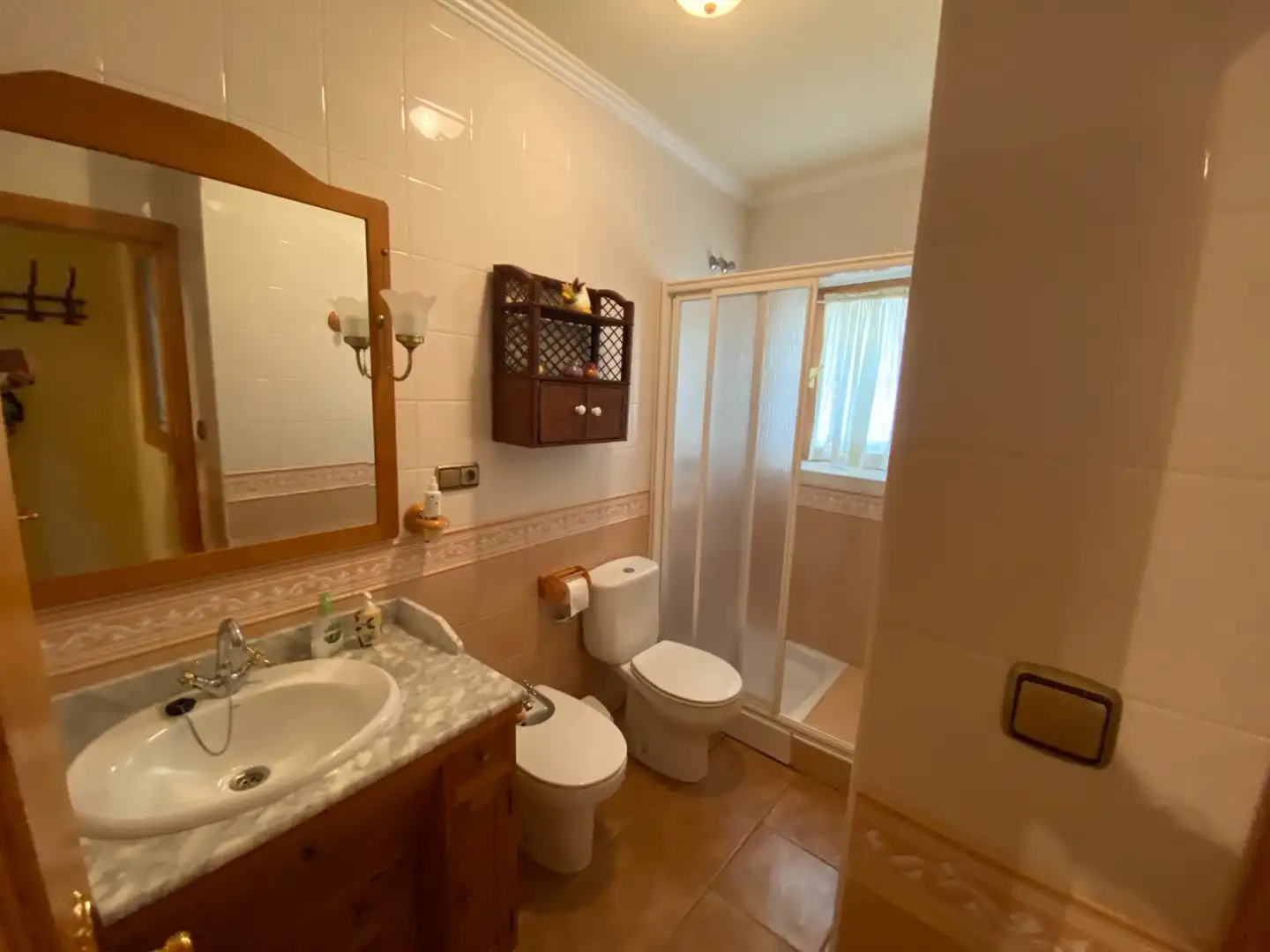 Badezimmer von Haus oder Chalet zum Verkauf in Sax mit Klimaanlage, Terrasse und Schwimmbad