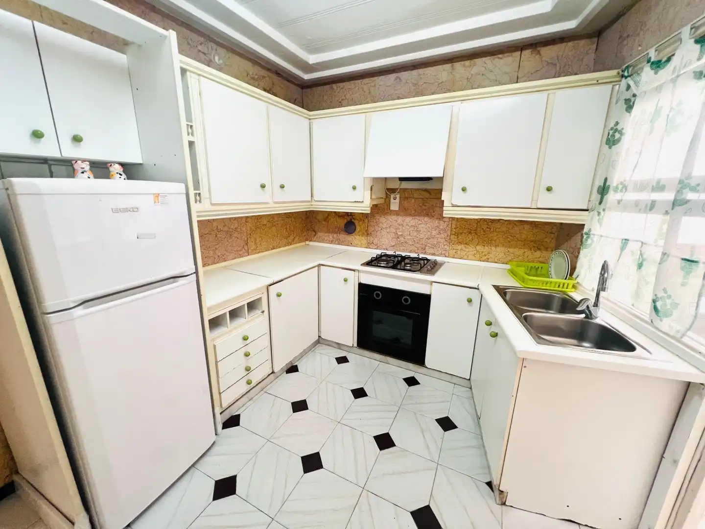 Cocina de Piso en venta en Elche / Elx con Aire acondicionado y Amueblado